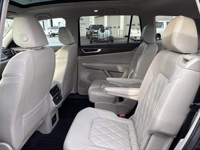 2024 Volkswagen Atlas 2.0T SEL Premium R-Line