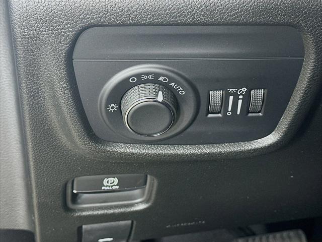 2025 Jeep Grand Cherokee Laredo X 4x4