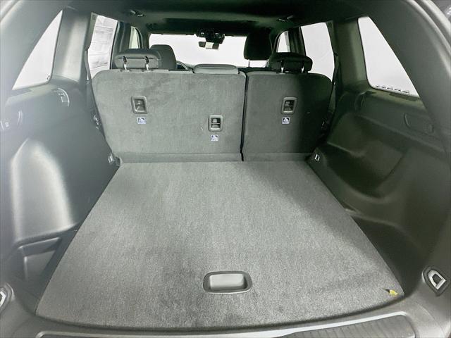 2025 Jeep Grand Cherokee Laredo X 4x4