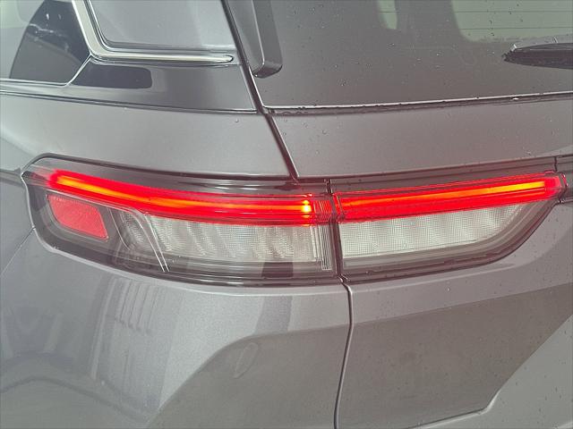 2025 Jeep Grand Cherokee Laredo X 4x4