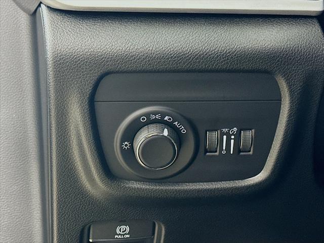 2025 Jeep Grand Cherokee L Laredo X 4x4
