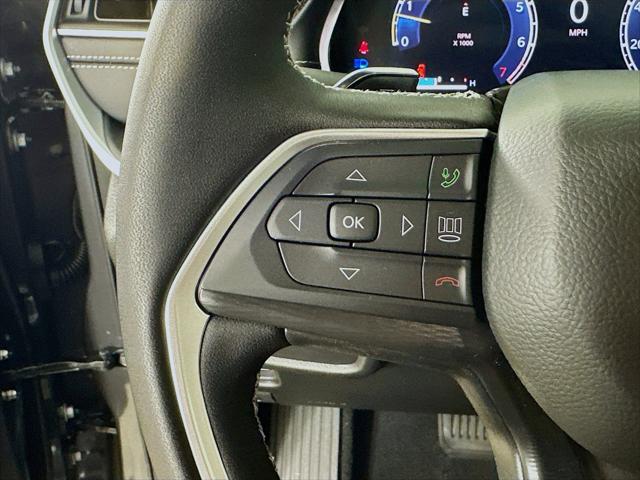 2025 Jeep Grand Cherokee L Laredo X 4x4
