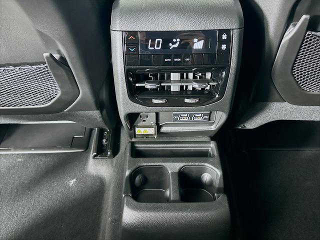 2025 Jeep Grand Cherokee L Laredo X 4x4