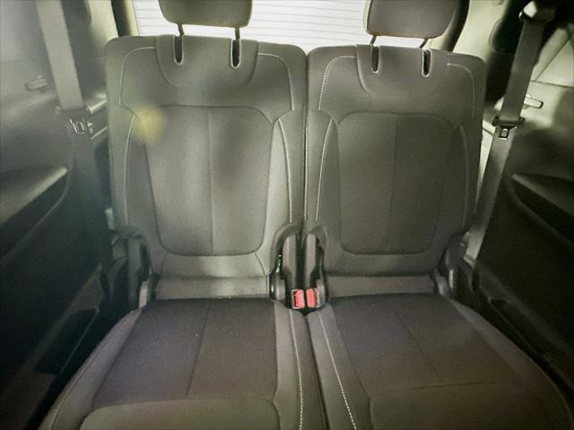 2025 Jeep Grand Cherokee L Laredo X 4x4