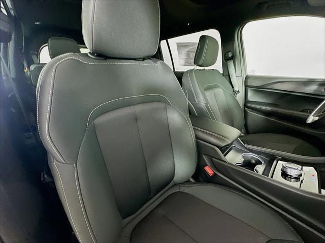 2025 Jeep Grand Cherokee L Laredo X 4x4
