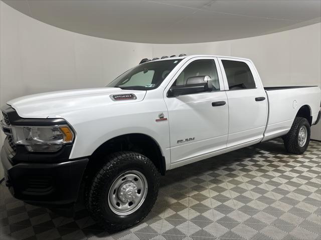 2022 RAM 2500 Tradesman Crew Cab 4x4 8 Box