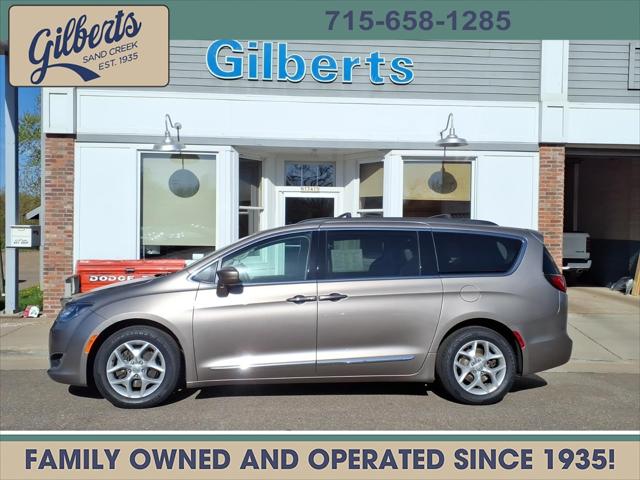 2017 Chrysler Pacifica Touring-L for sale in Sand Creek, WI
