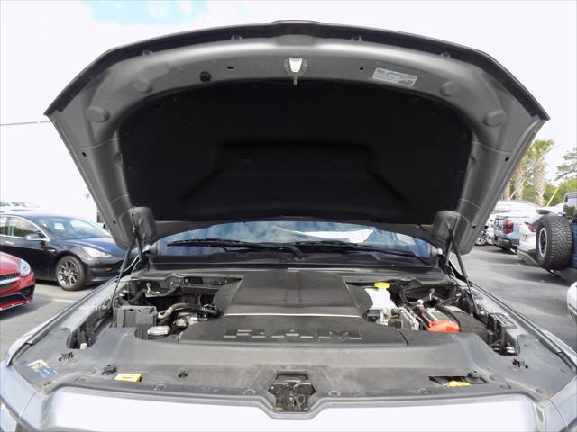 2022 Ram 1500 Laramie Crew Cab 4x2 5'7" Box