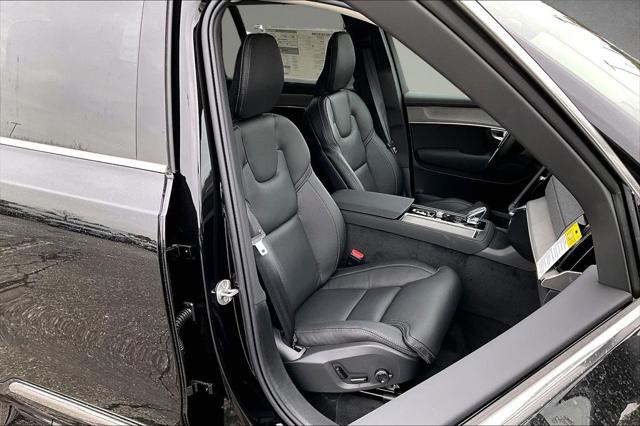 2026 Volvo XC90 Plug-In Hybrid Ultra, T8 AWD, Electric/Gasoline, Bright, 6 Seats