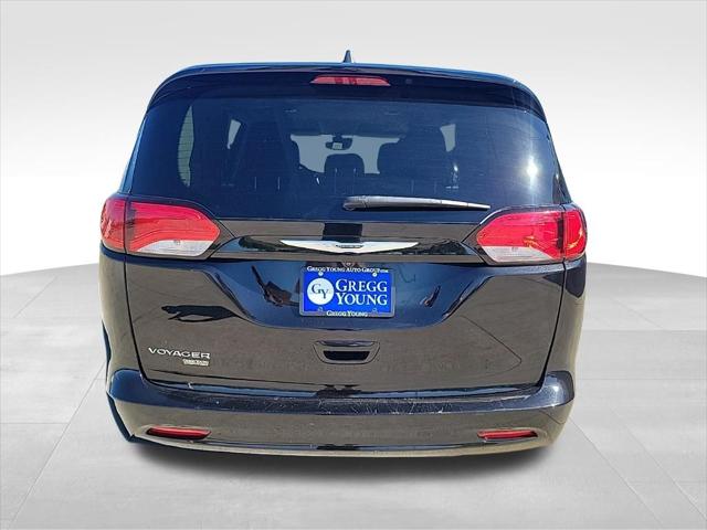 2024 Chrysler Voyager LX