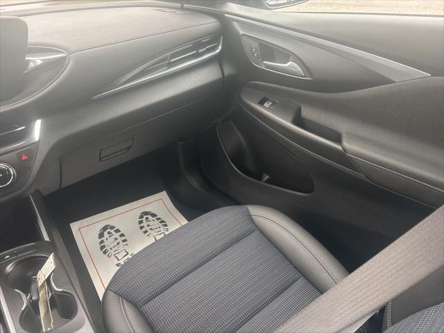 2026 Buick NV Preferred FWD