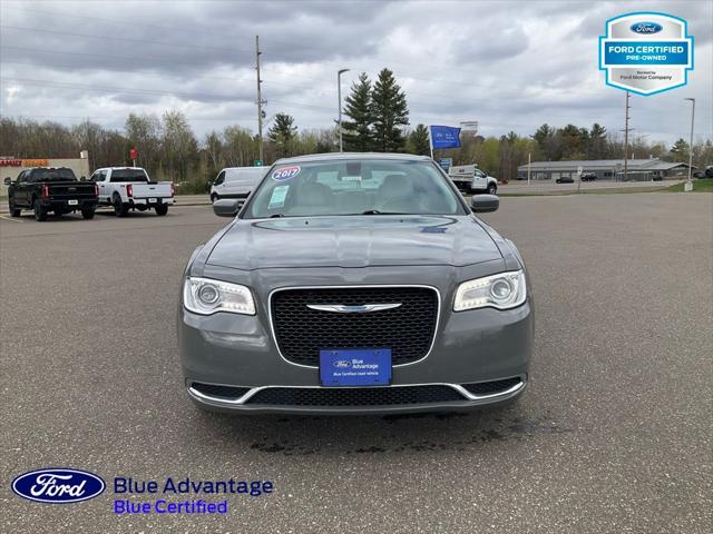 2017 Chrysler 300 Limited AWD
