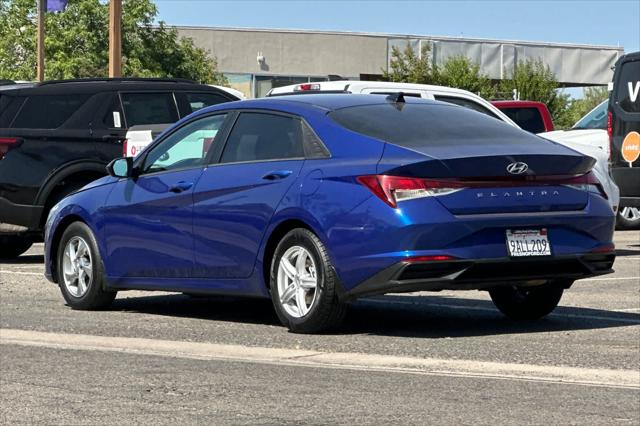 2022 Hyundai Elantra SE