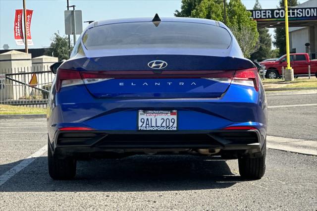2022 Hyundai Elantra SE