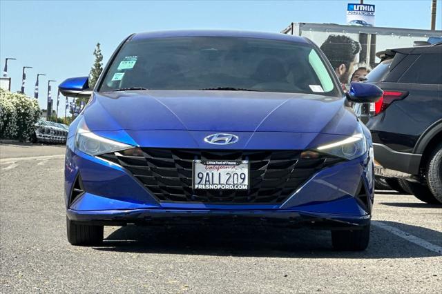 2022 Hyundai Elantra SE
