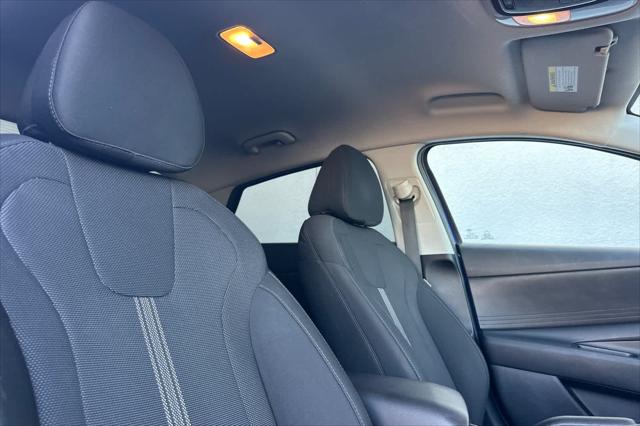 2022 Hyundai Elantra SE