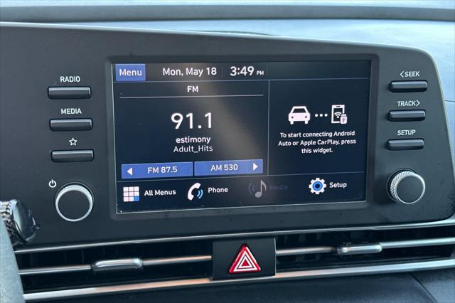 2022 Hyundai Elantra SE