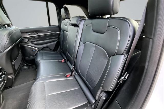 2022 Jeep Grand Cherokee Overland 4x4