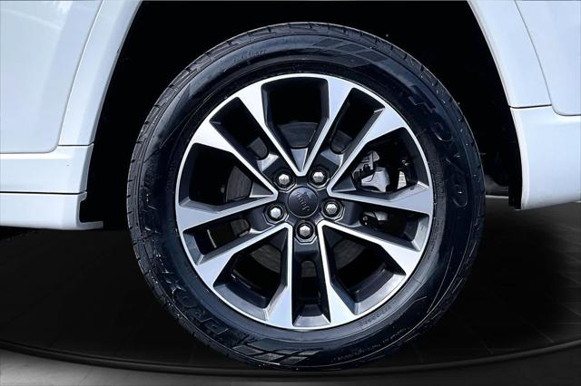 2022 Jeep Grand Cherokee Overland 4x4