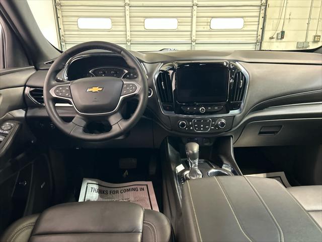 2023 Chevrolet Traverse AWD LT Leather