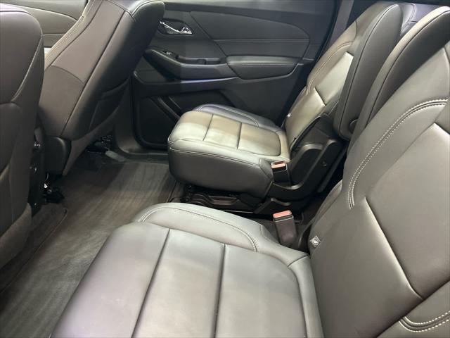 2023 Chevrolet Traverse AWD LT Leather