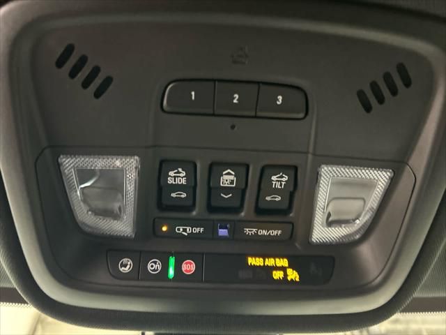 2023 Chevrolet Traverse AWD LT Leather