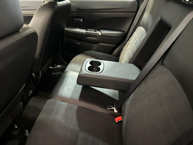2024 Mitsubishi Outlander Sport SE