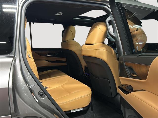 2025 Lexus LX Luxury
