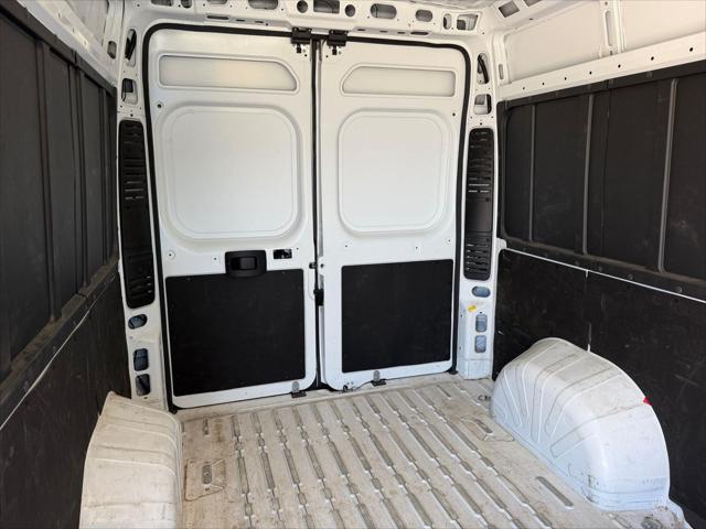 2025 Ram ProMaster 2500 Cargo Van Tradesman High Roof 159" WB w/Pass Seat