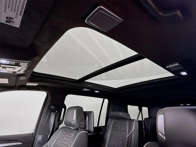 2025 Cadillac Escalade ESV V-Series