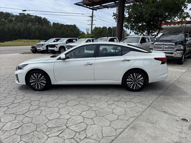 2025 Nissan Altima SV FWD
