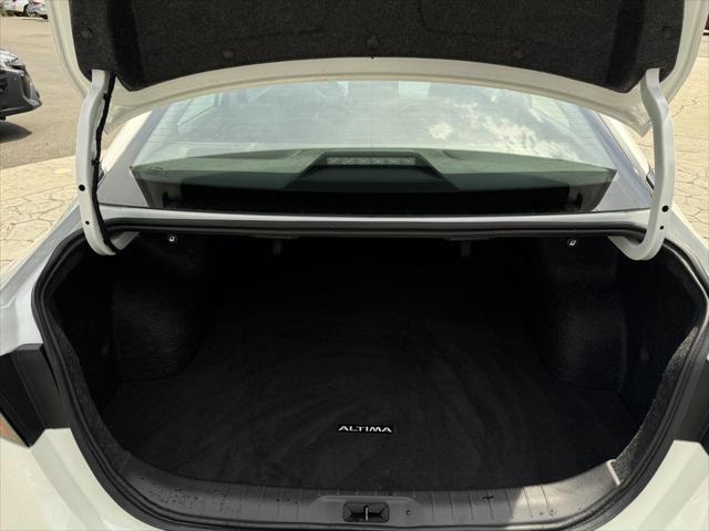 2025 Nissan Altima SV FWD
