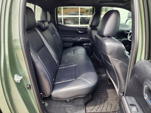 2022 Toyota Tacoma TRD Off-Road Pickup 4D 6 ft