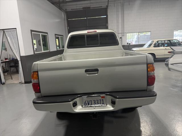 2002 Toyota Tacoma Base V6