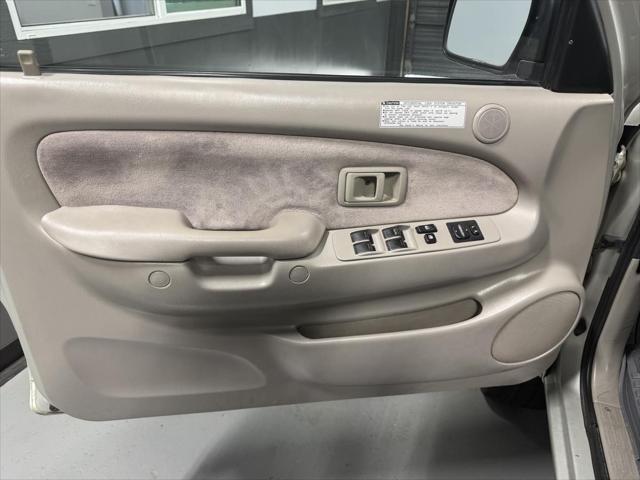 2002 Toyota Tacoma Base V6