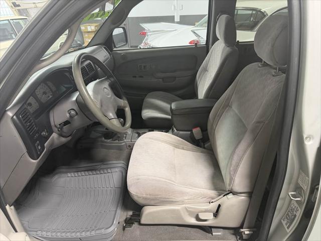 2002 Toyota Tacoma Base V6
