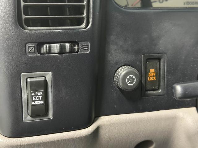 2002 Toyota Tacoma Base V6