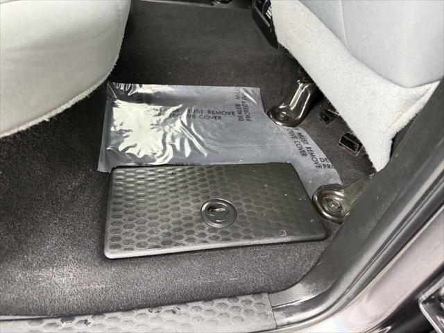 2019 Ram 1500 Classic SLT Crew Cab 4x2 6'4" Box