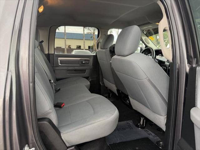 2019 Ram 1500 Classic SLT Crew Cab 4x2 6'4" Box