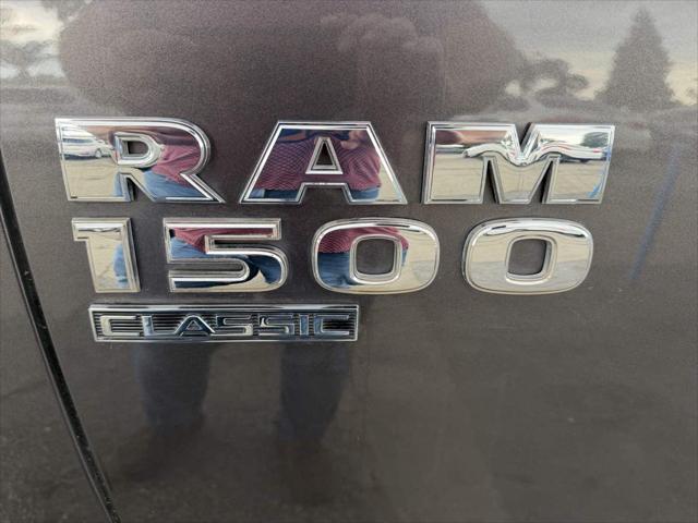 2019 Ram 1500 Classic SLT Crew Cab 4x2 6'4" Box