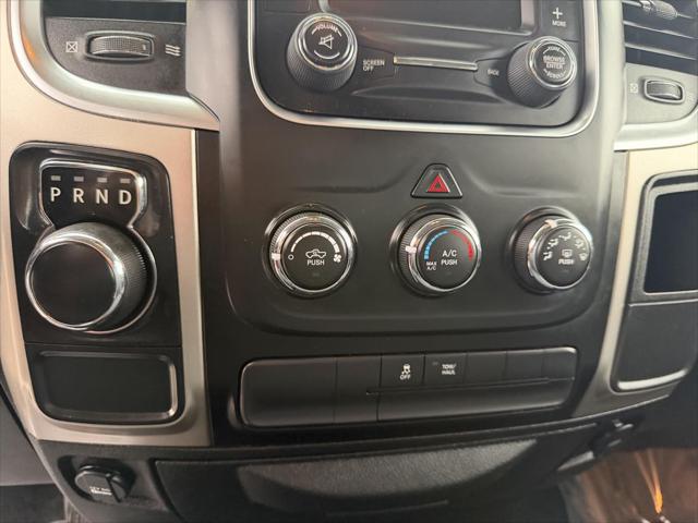 2019 Ram 1500 Classic SLT Crew Cab 4x2 6'4" Box