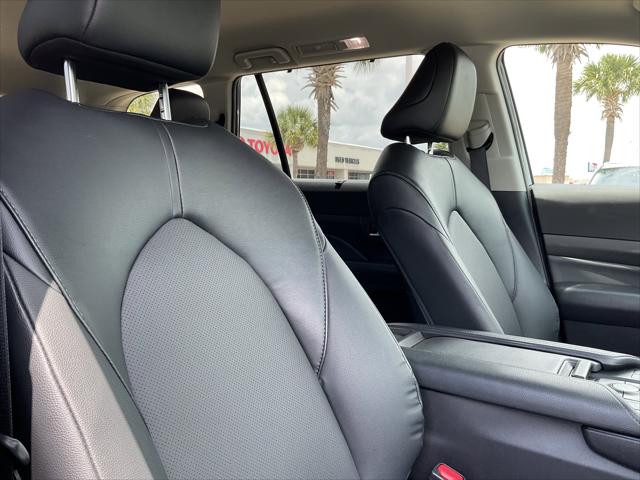 2025 Toyota Grand Highlander LE