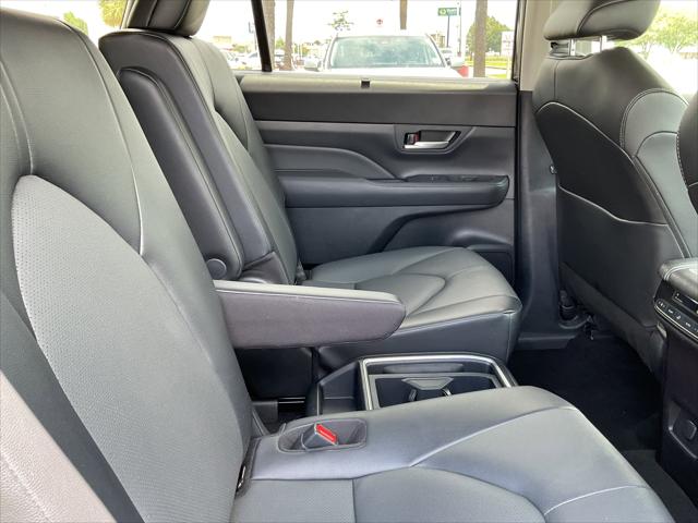2025 Toyota Grand Highlander LE