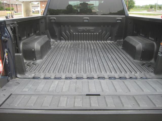 2022 GMC Sierra 1500 Limited 4WD Double Cab Standard Box Elevation with 3VL