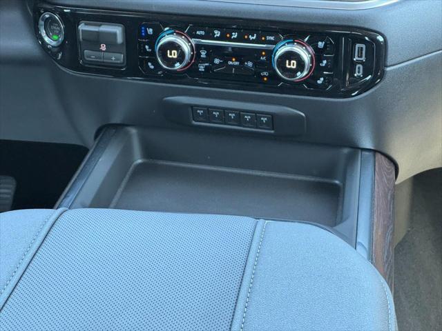 2026 GMC Sierra 2500HD Crew Cab, Standard Bed, SLT, 4WD