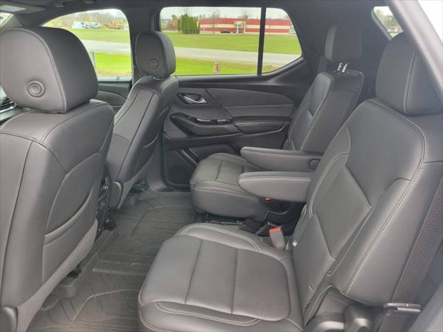 2023 Chevrolet Traverse AWD LT Leather