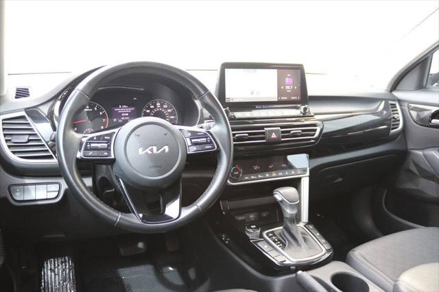 2022 Kia Seltos EX
