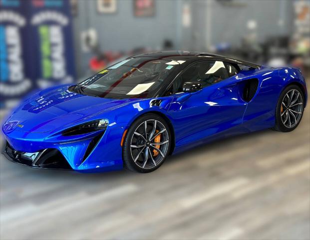 2023 McLaren Artura Base 2dr Coupe