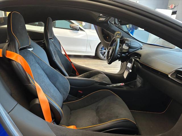 2023 McLaren Artura Base 2dr Coupe
