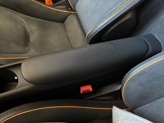 2023 McLaren Artura Base 2dr Coupe